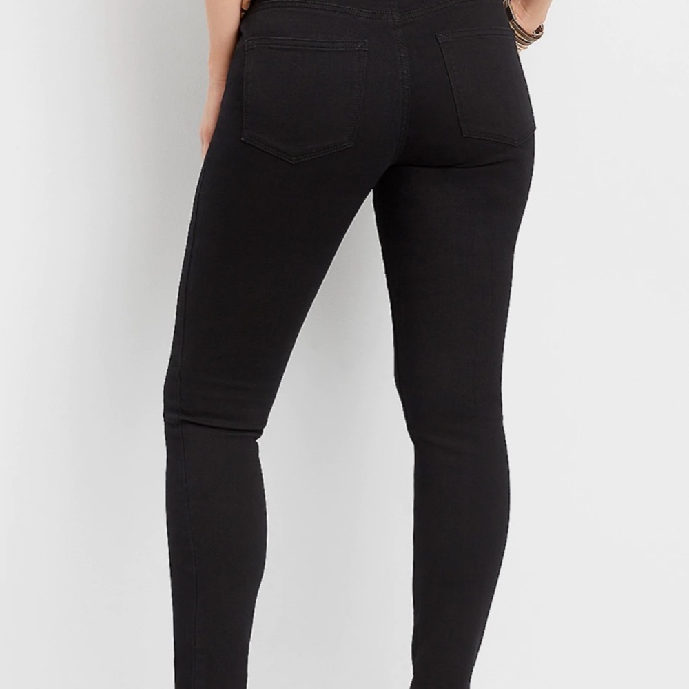 High Rise Jeans - Picture 2 of 3